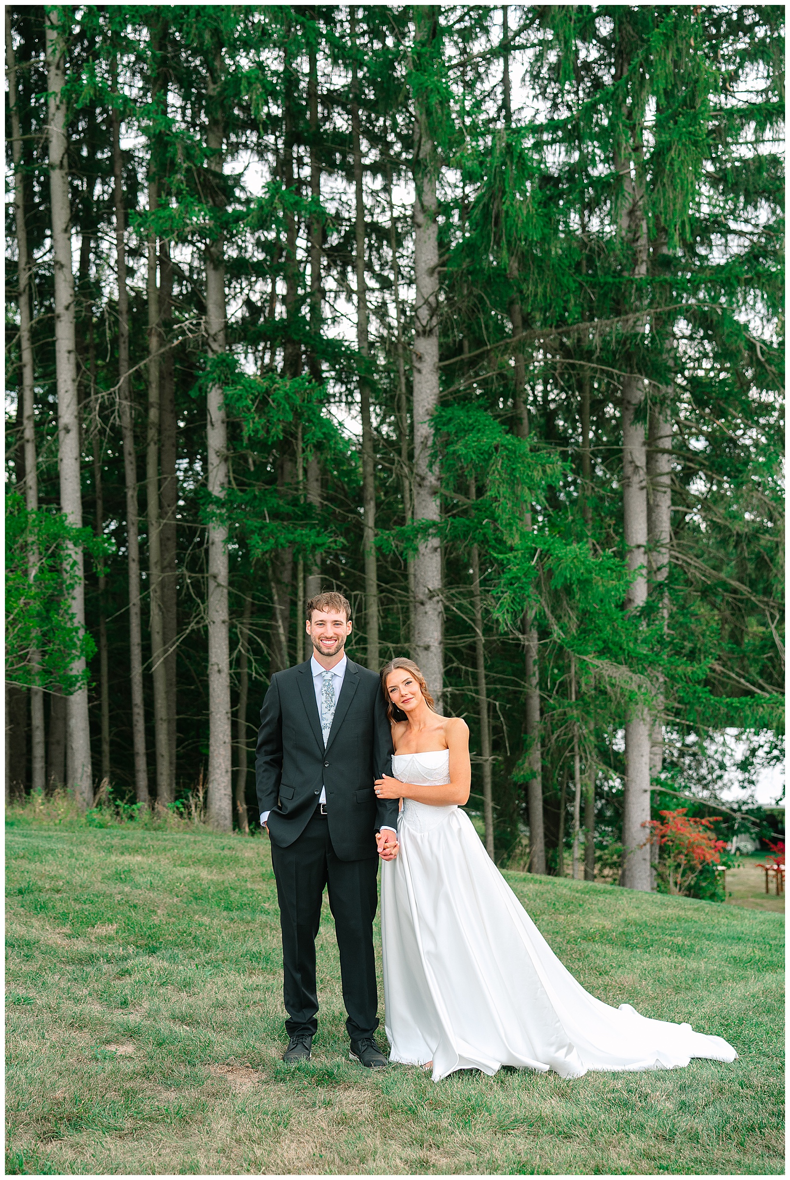 Blues and White Backyard Wedding in Clinton, Ohio | Heather J Photography | Ohio Wedding and Engagement Photographer