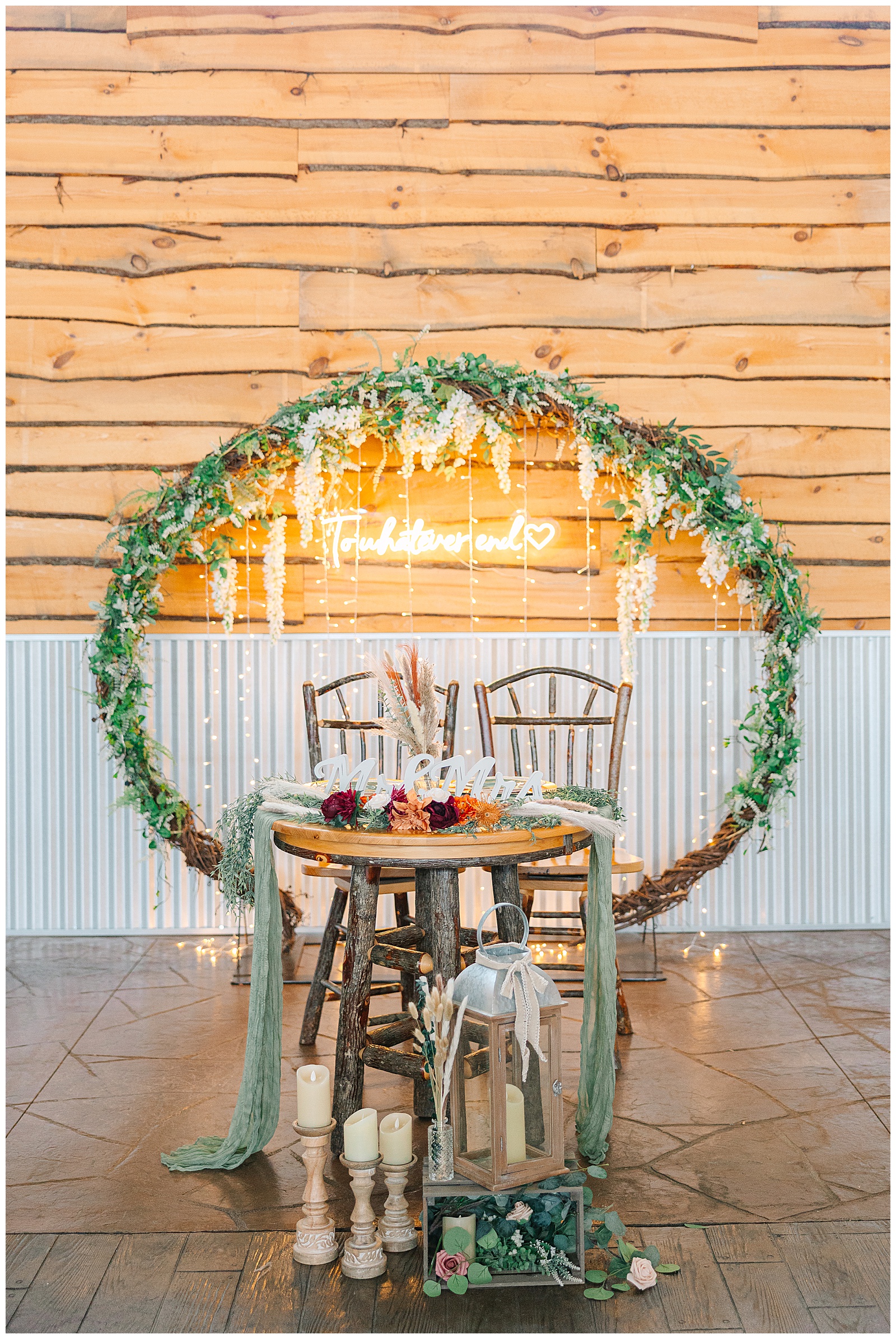 Early Fall Wedding at Diamond Lake Event Barn | Heather J Photography | Ohio Engagement Photographer