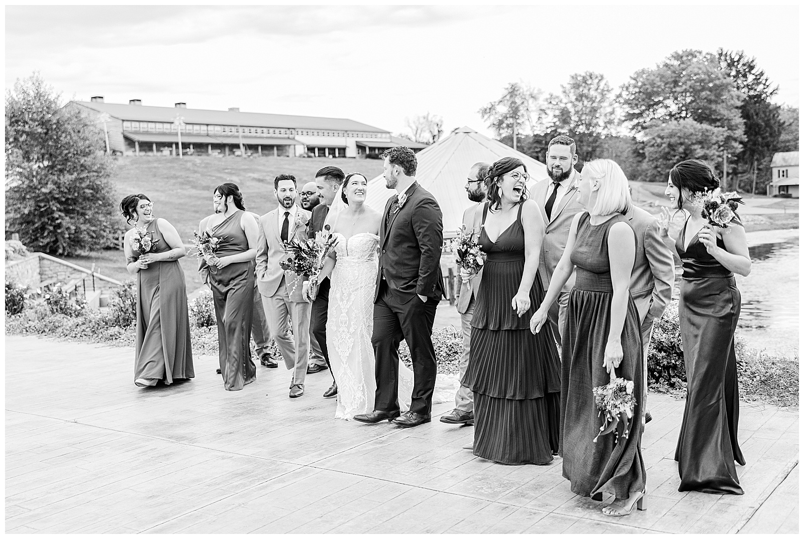 Early Fall Wedding at Diamond Lake Event Barn | Heather J Photography | Ohio Engagement Photographer