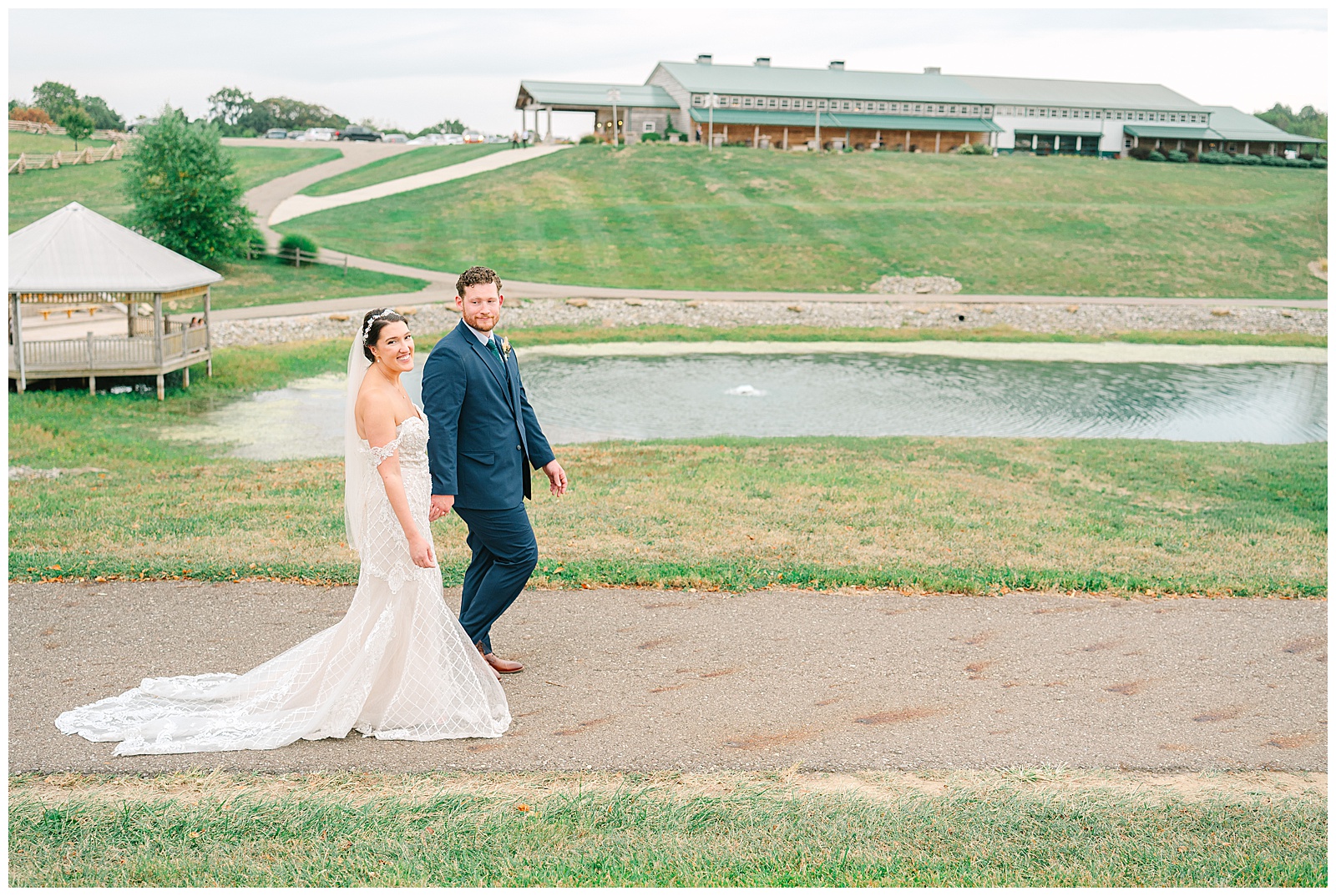 Early Fall Wedding at Diamond Lake Event Barn | Heather J Photography | Ohio Engagement Photographer