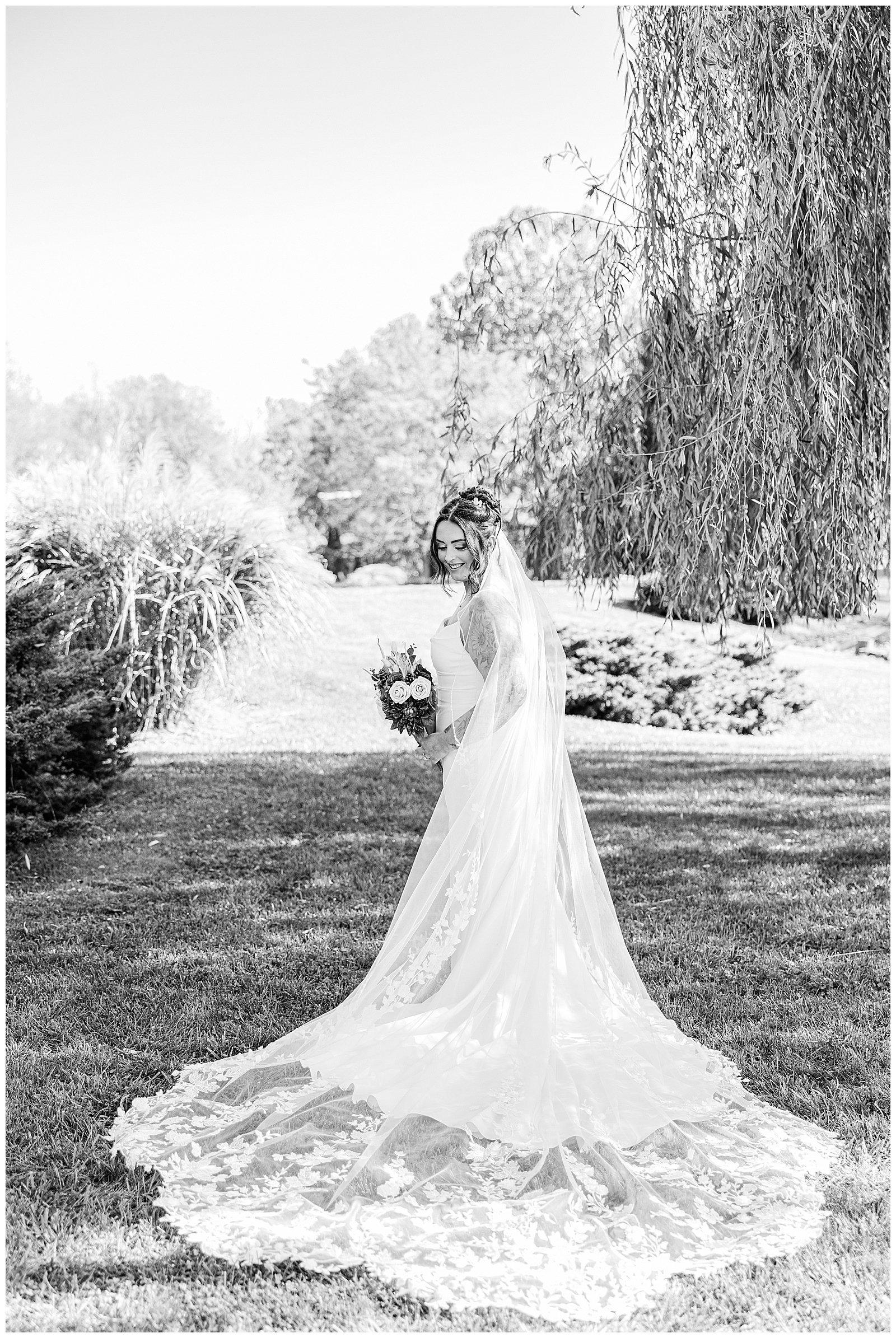 Everhart Gathering Place in Nevada Ohio Fall Wedding | Heather J Photography | Ohio Engagement Photographer