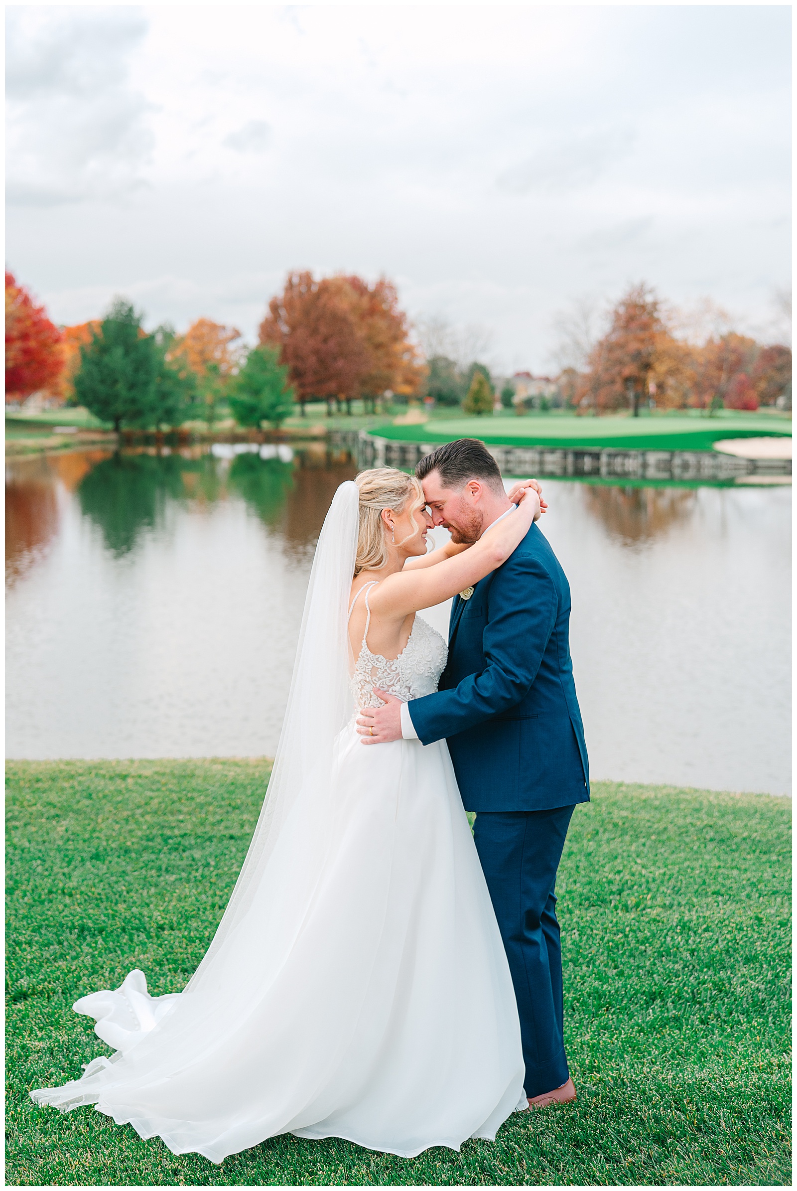 Fall Wedding at The Wenbeck in Columbus, OH | Heather J Photography | Ohio Engagement Photographer
