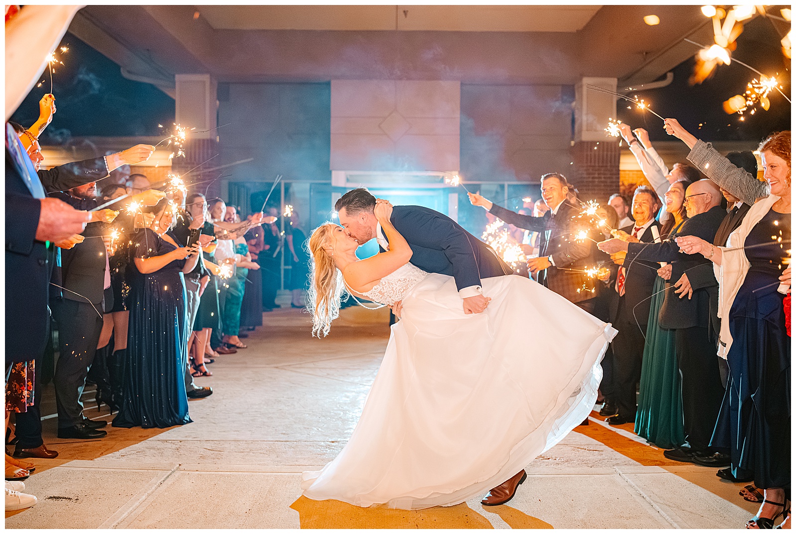 Fall Wedding at The Wenbeck in Columbus, OH | Heather J Photography | Ohio Engagement Photographer