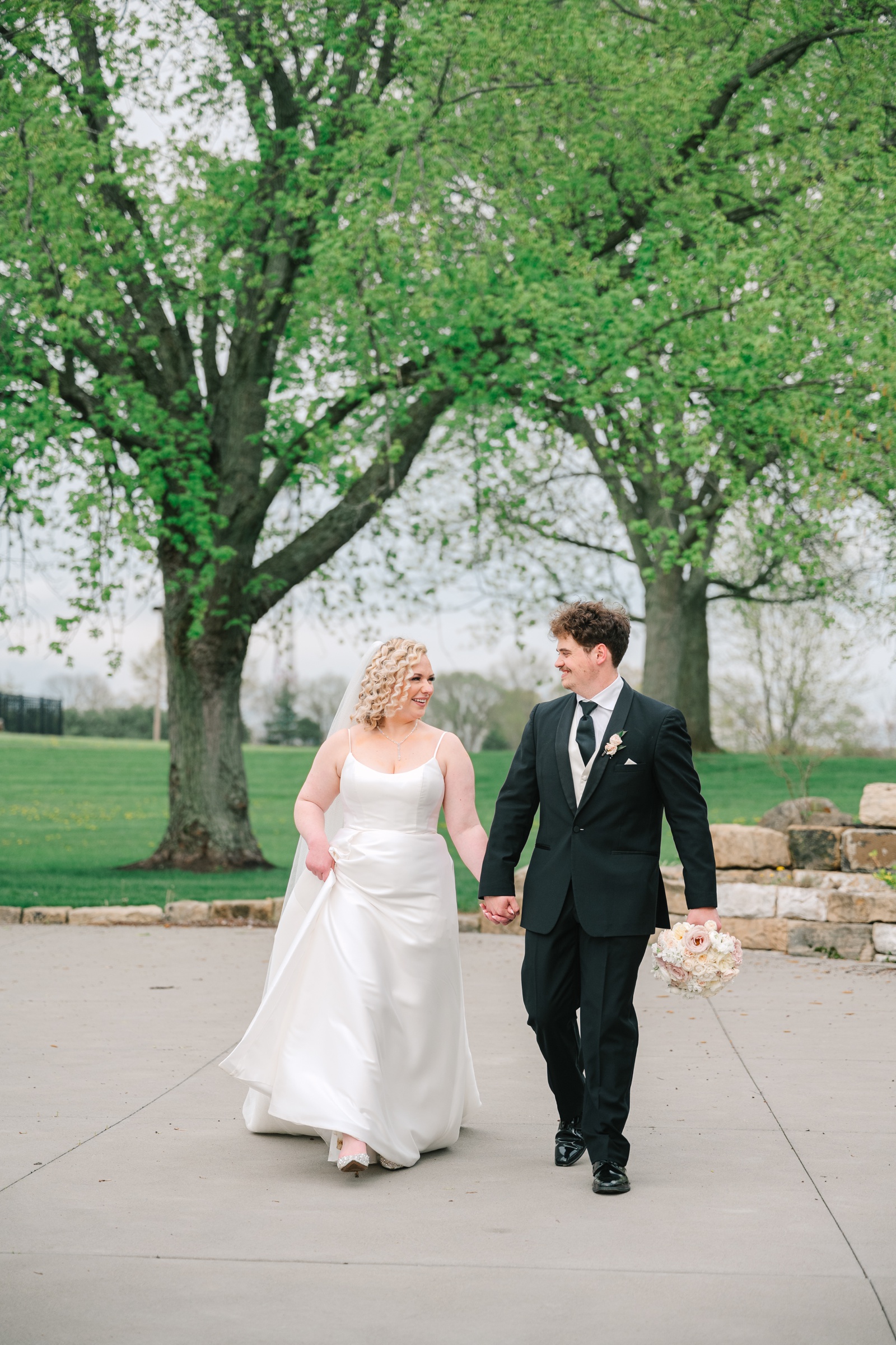 Spring at Pine View Acres Wedding in Massillon Ohio