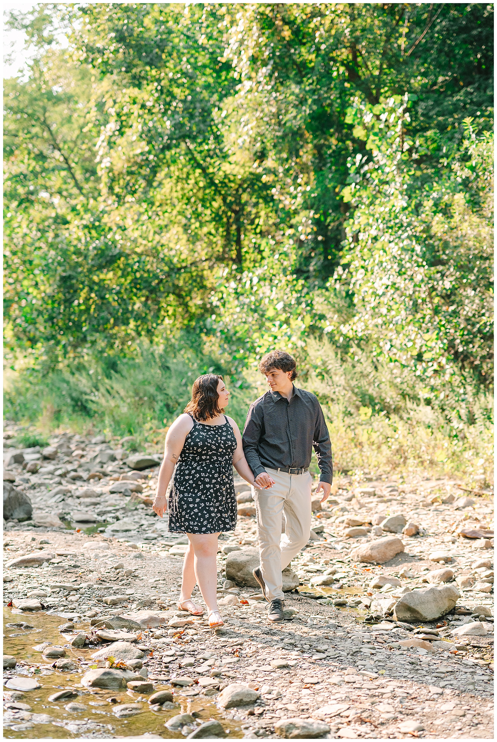 Everett Covered Bridge and The Ledges in Peninsula Ohio Engagement Sesssion