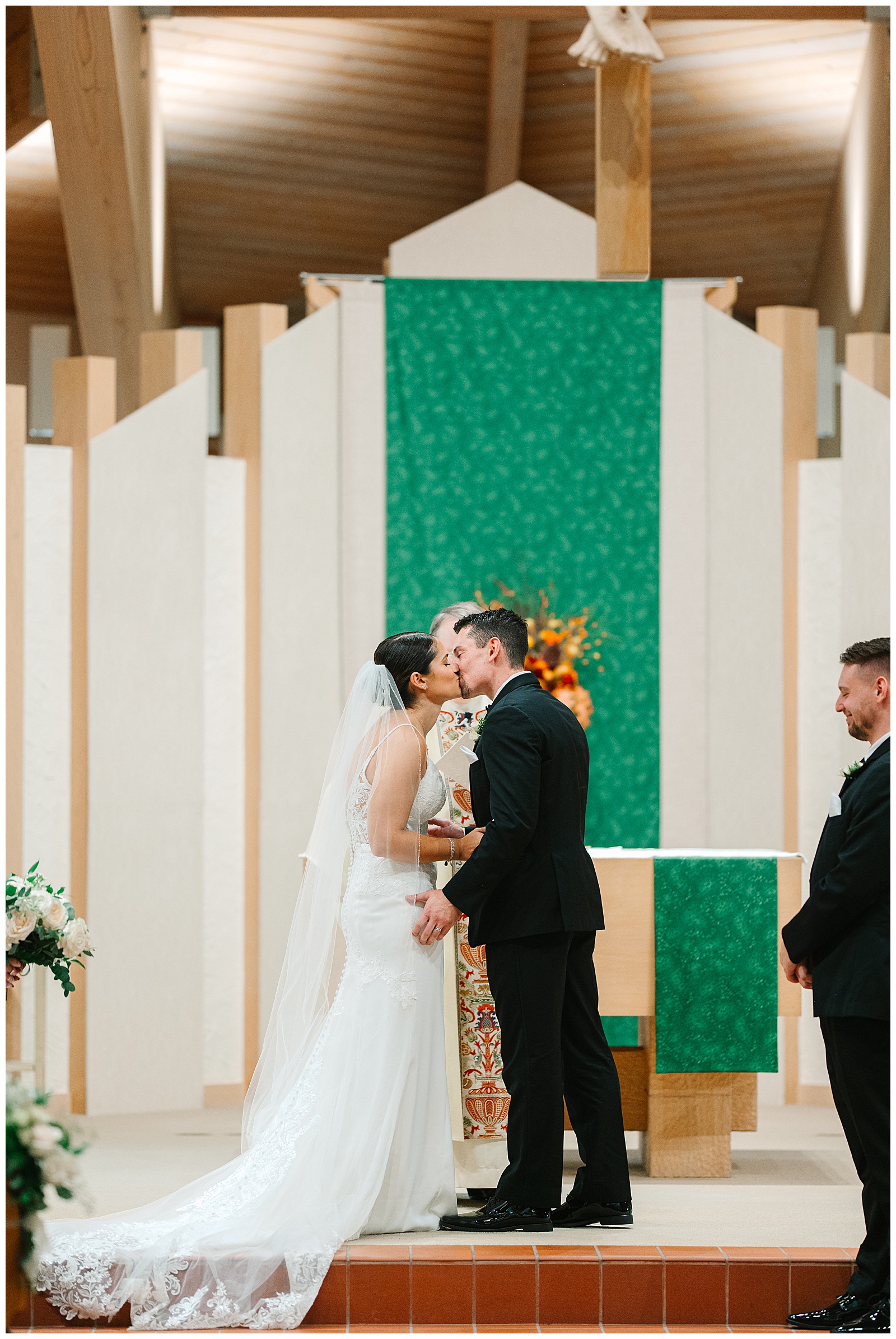 Black and White Inspiration Blue Heron Wedding in Medina Ohio