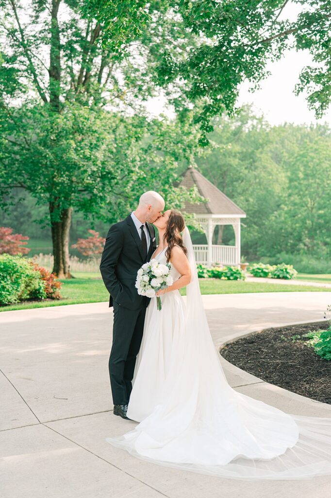 Ohio wedding photographer; Cleveland wedding photographer; Best Wedding Venues in Cleveland Ohio; Heather J Photography