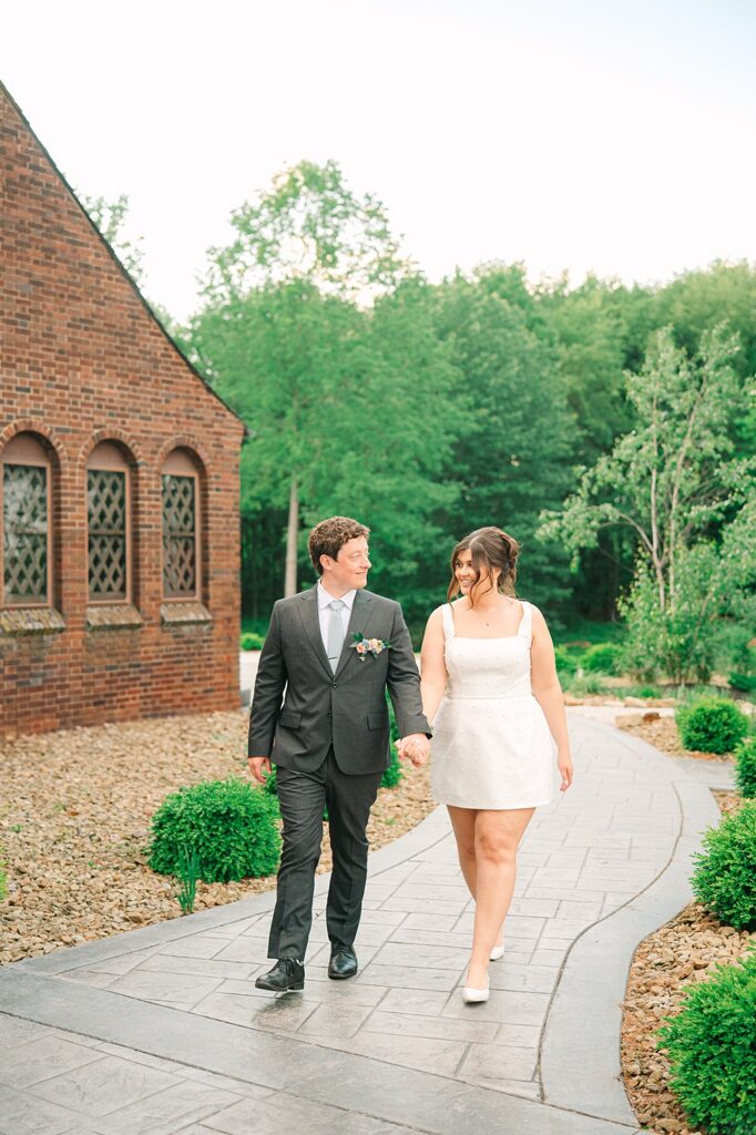 Ohio wedding photographer; Akron wedding photographer; Wedding Venues Near Akron Ohio; Heather J Photography