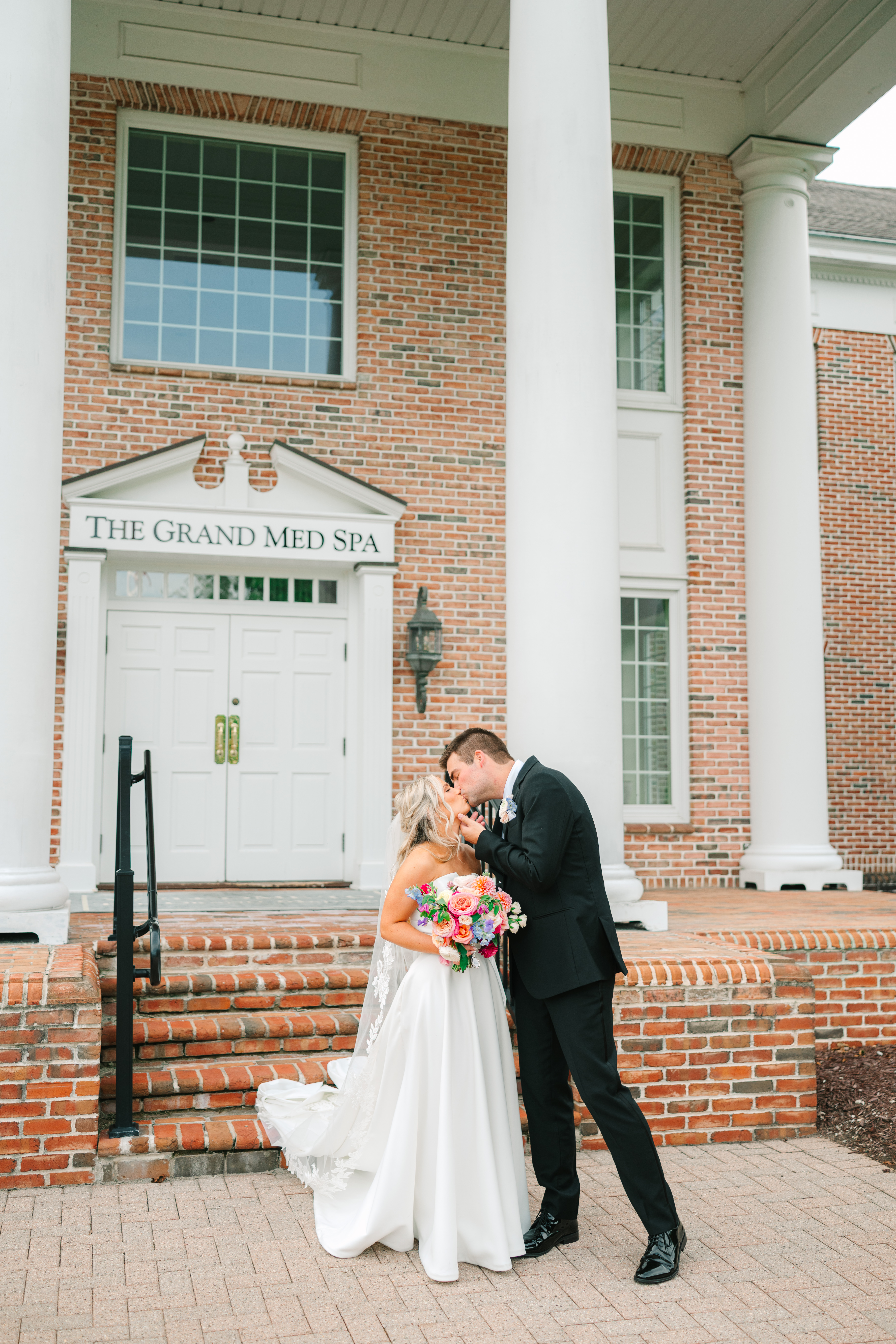 The Grand Resort summer wedding | Heather J Photography | Youngstown Wedding Photographer